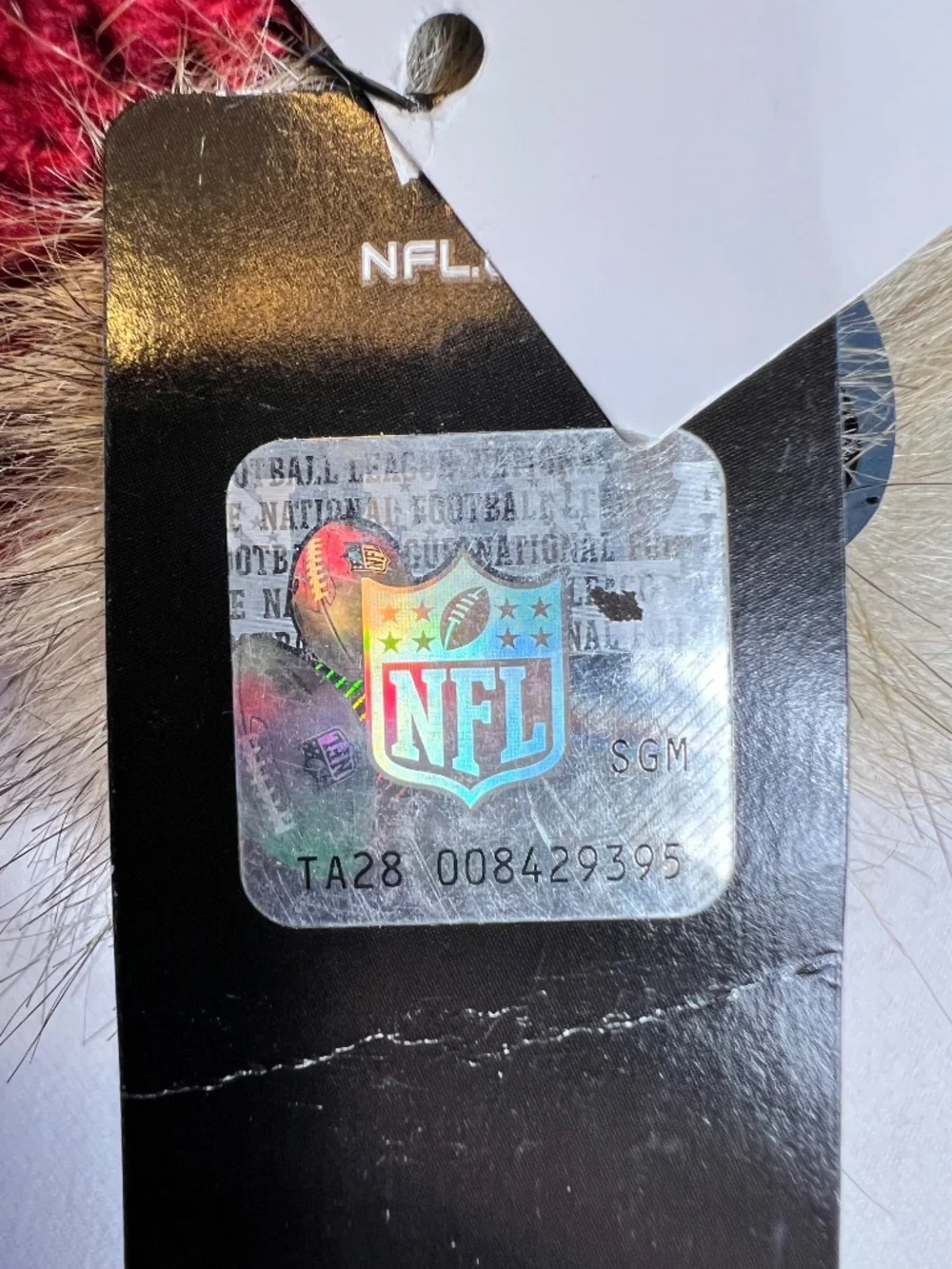 *FIRM PRICE* NWT - ‘47 Brand Washington Redskins Knit Beanie & Faux Fur Pompom - Picture 5 of 6
